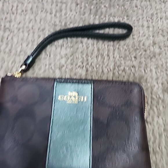 Coach Wristlet Wallet Brown Corner Zip Size Small - Picture 5 of 7